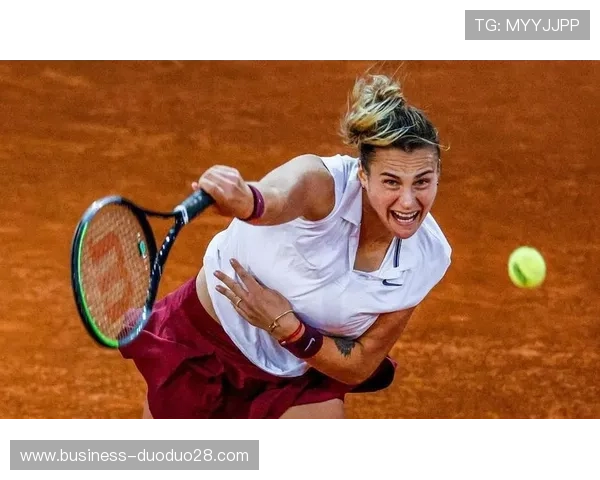 网球赛场激烈对决精彩瞬间球迷热议不容错过